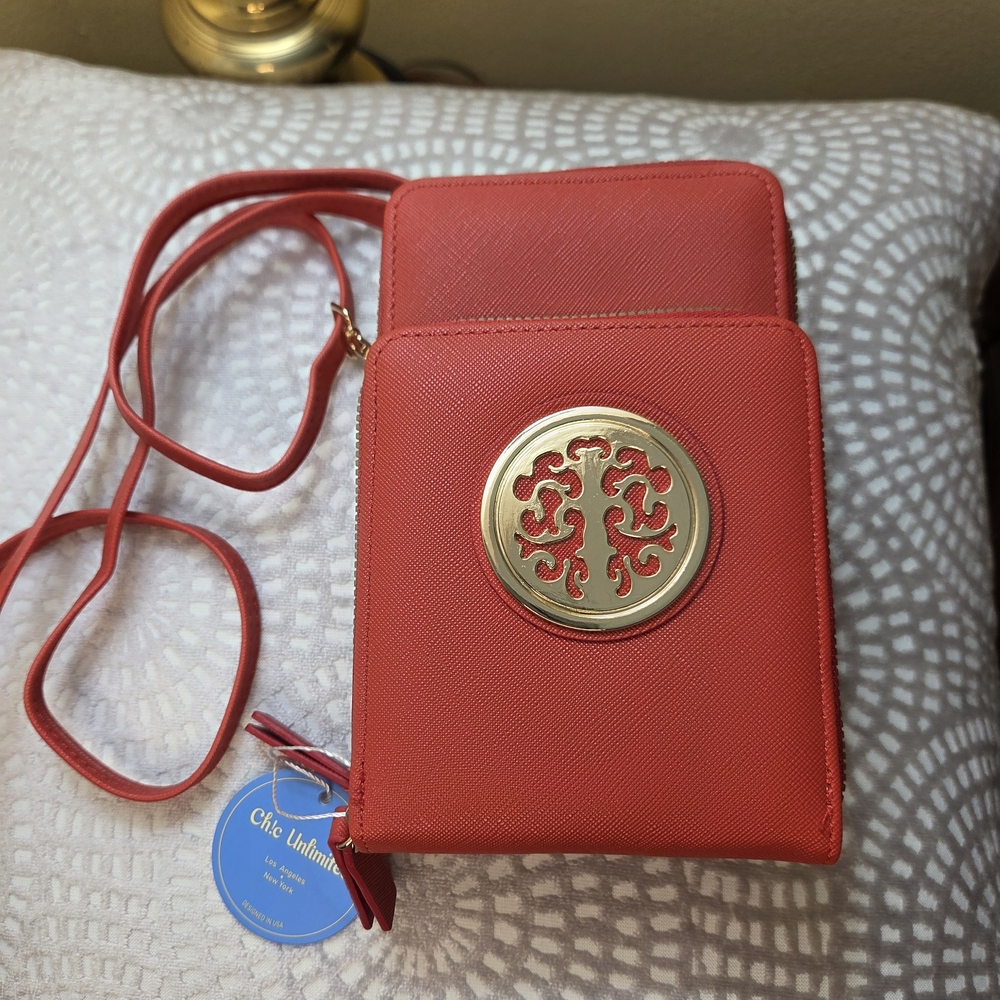 Chic Unlimited Crossbody Bag with Gold Accent Nwt